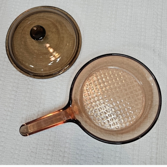 Vintage Pyrex Corning Vision Ware Amber Glass Skillet & Lid Fry Pan Set - Picture 2 of 3
